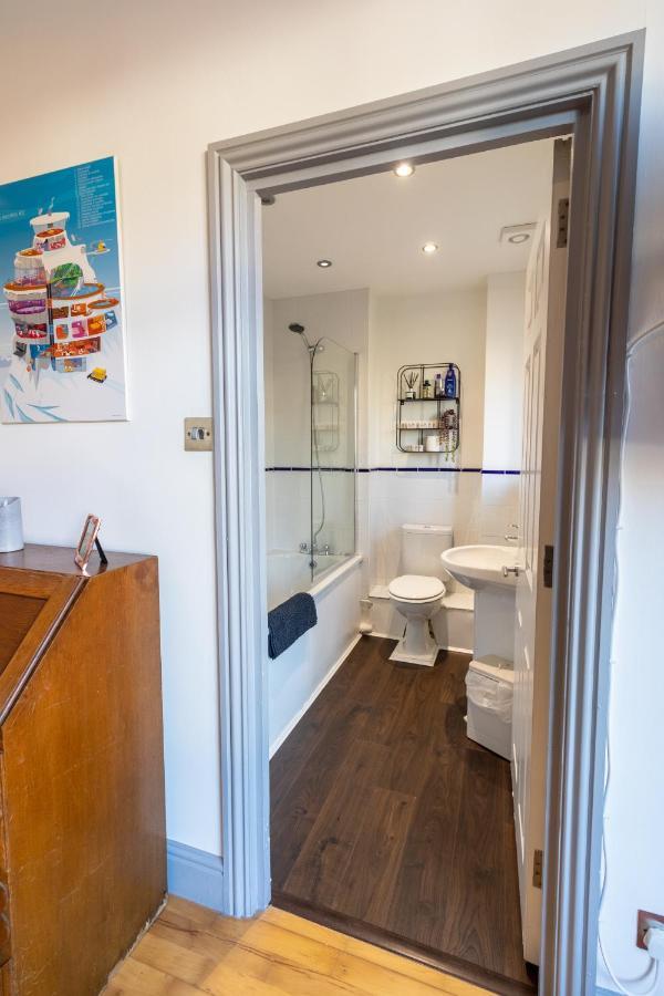Spacious And Light Flat In Clapham Londres Exterior foto